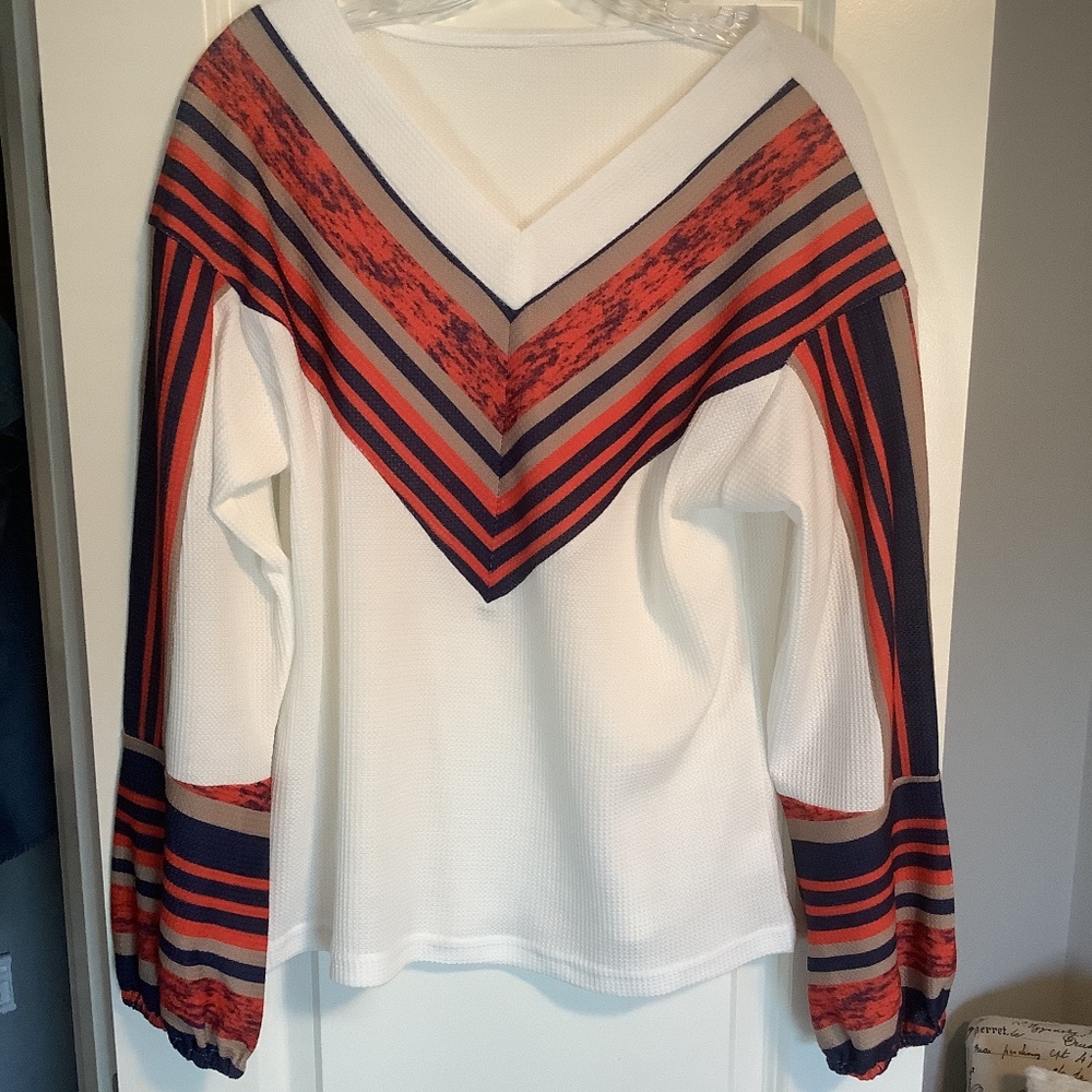 Ladies V Neck Top Cream, Navy Blue,Rusty Orange Size M